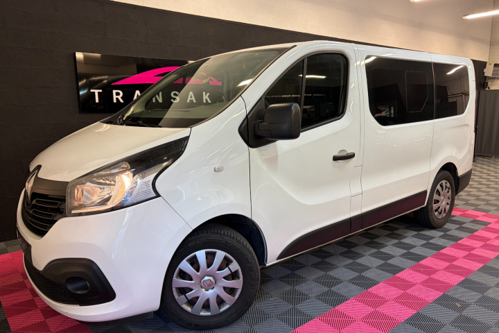 RENAULT TRAFIC COMBI