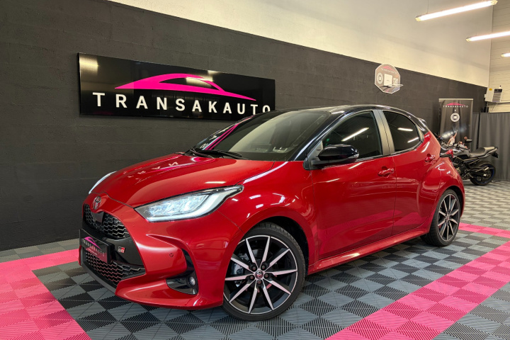 TOYOTA YARIS HYBRIDE