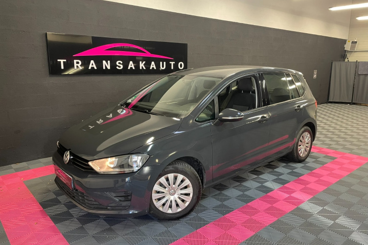 VOLKSWAGEN GOLF SPORTSVAN